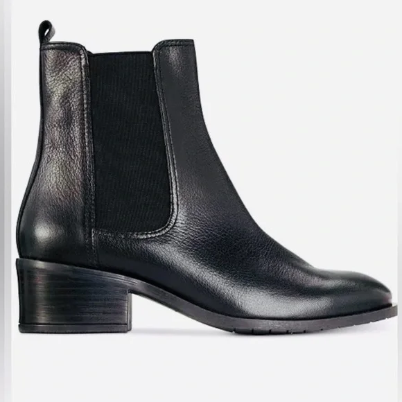 NEW Kenneth Cole Reaction Salt Chelsea Black Leather Ankle Bootie Women’s 7.5 - Picture 1 of 11